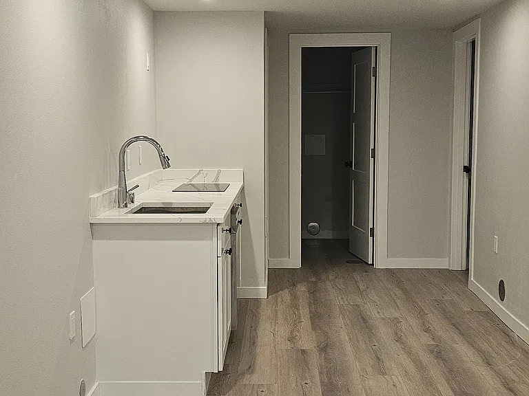 3413 E Pike St — Photo 13