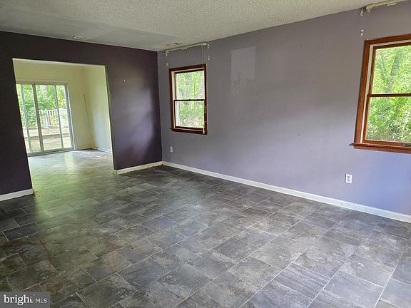 5th image of 301 Westerly Dr
