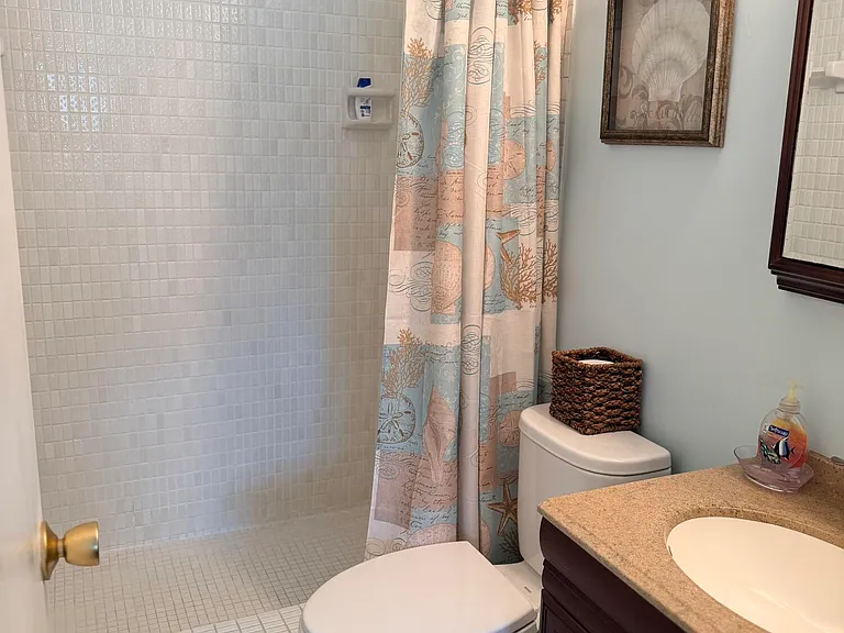 638 Snug Harbor Dr #E12 — Photo 15