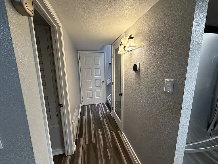1800 E Club House Plz #83-1 — Photo 7