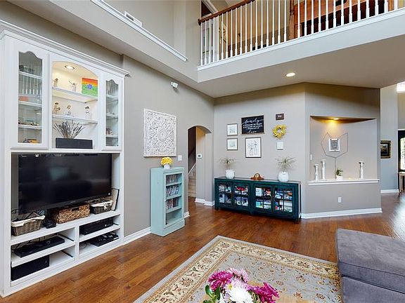 5th image of 5300 Beacon Ct