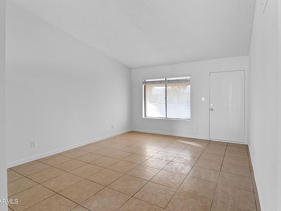 5th image of 1111 W CALLE TUBERIA --