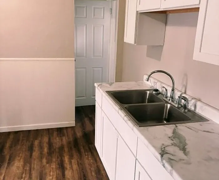 417 Fremont Ave NW #2 — Photo 3