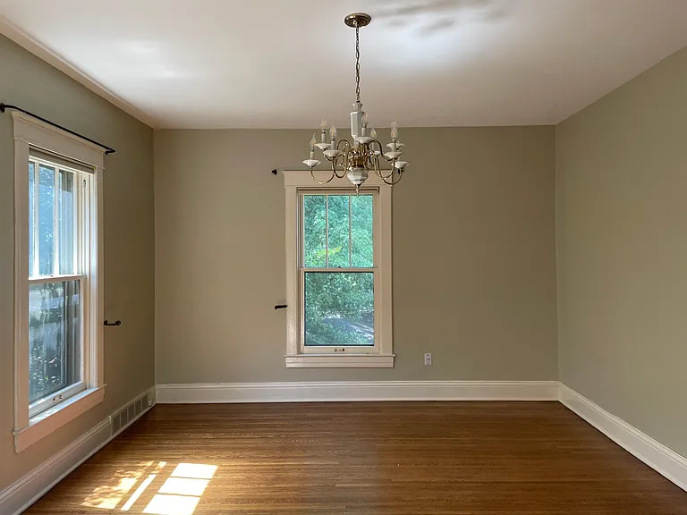 2139 Baringer Ave — Photo 7