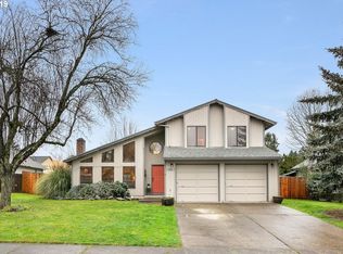 10851 SW 118th Ct, Tigard, OR 97223