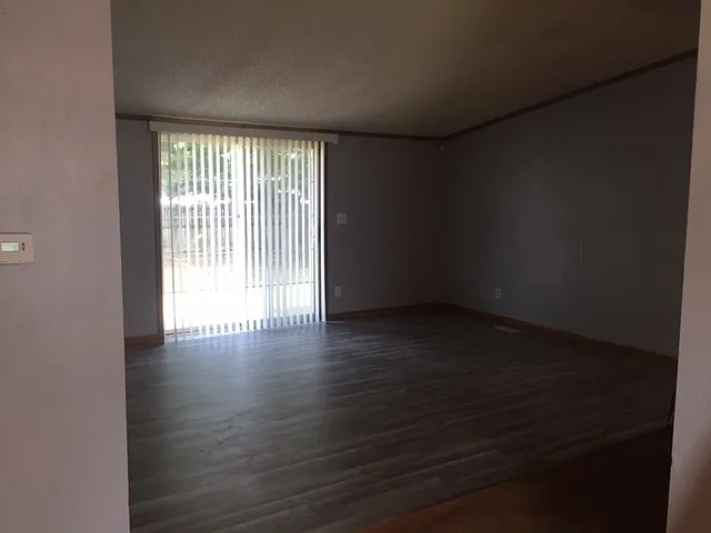 1318 Arborcrest Dr — Photo 2