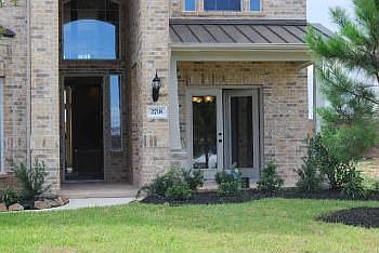 2nd image of 2718 Rocky Springs Dr