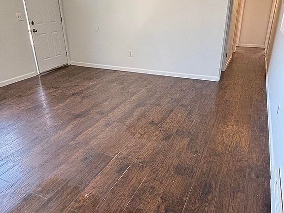 4th image of 514 Whitmore Ct