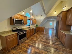 25 Lester Ave, Pawcatuck, CT