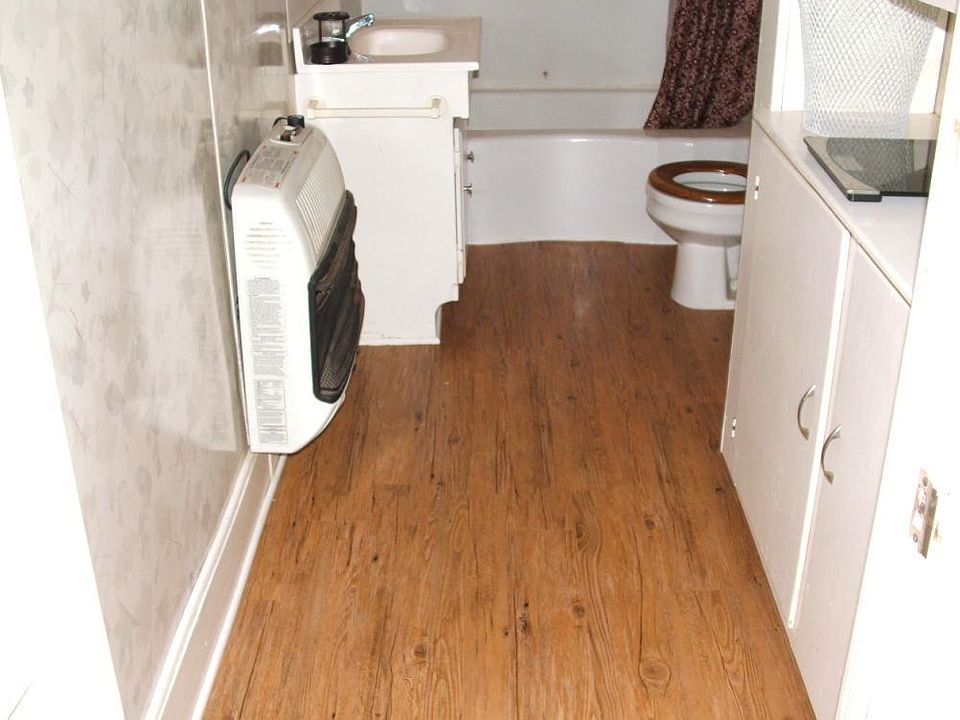 203 Locust St, Bardwell, TX 75101 Zillow