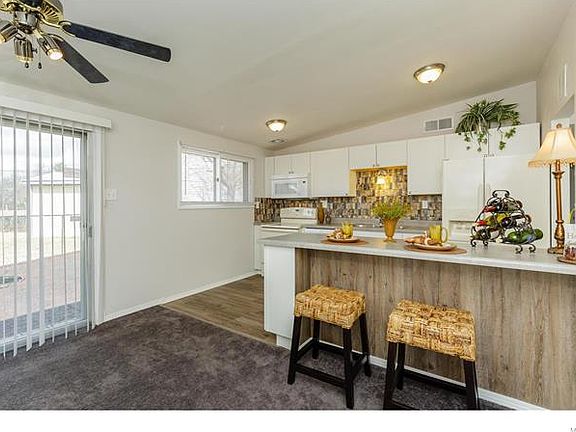 2nd image of 6 Holly Ln
