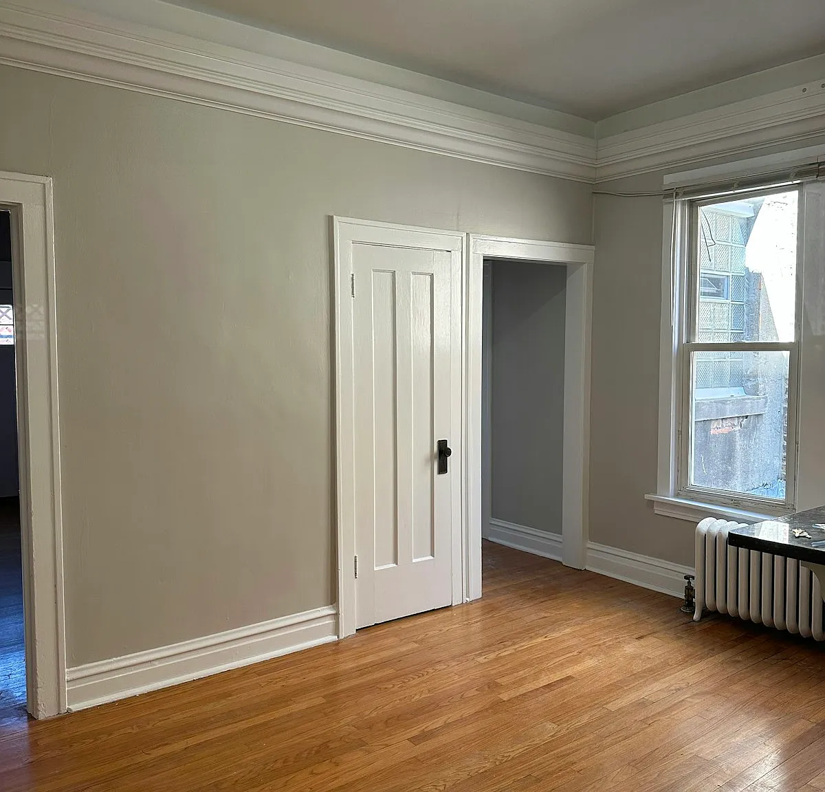 121 West 1st Street, Unit Apt 5 — Photo 4