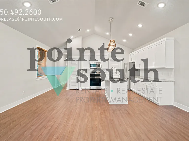 1010 N D St — Photo 5