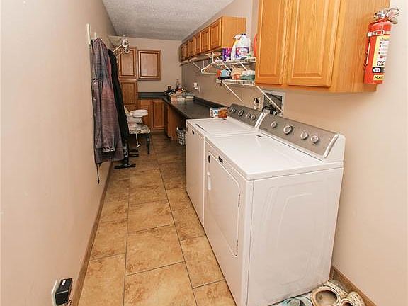 5th image of 1768 Southridge Ln