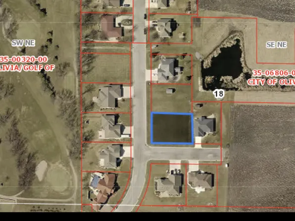 27 Golf Dr, Olivia, MN 56277