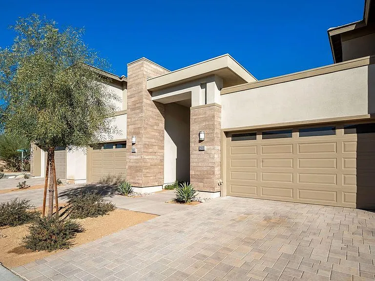 2802 Retreat Cir — Photo 27