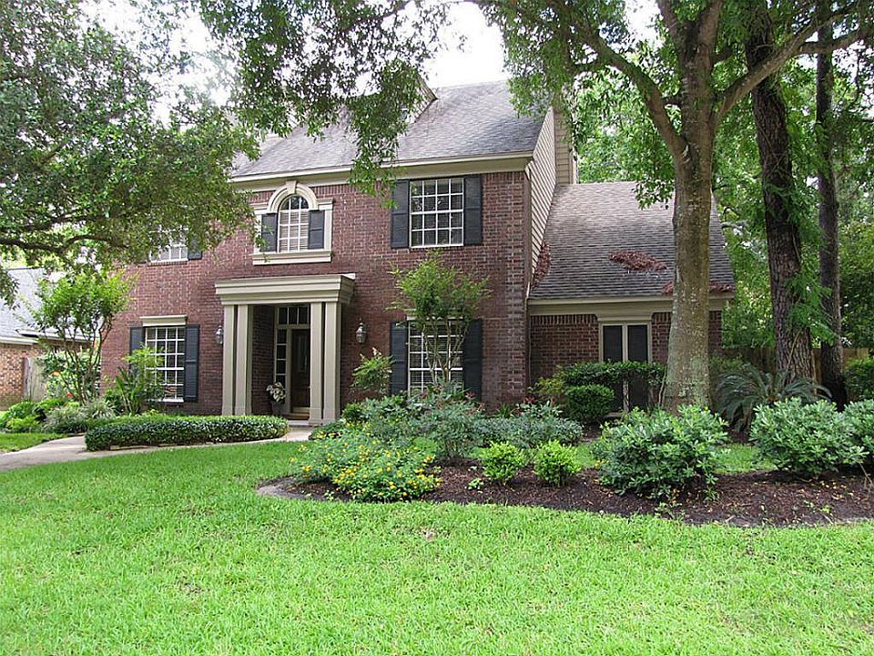 1st image of 3427 Woodland View Dr