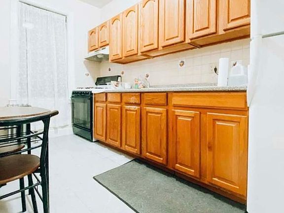 3rd image of 39-37 50th Ave #1
