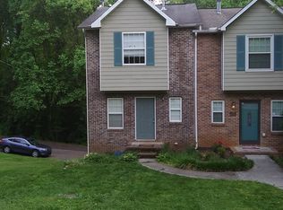 637 Shadywood Ln, Knoxville, TN 37923