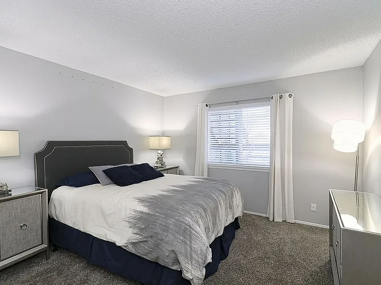 City Summit Apartments — Photo 64