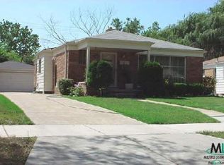 21381 Kipling St, Oak Park, MI 48237