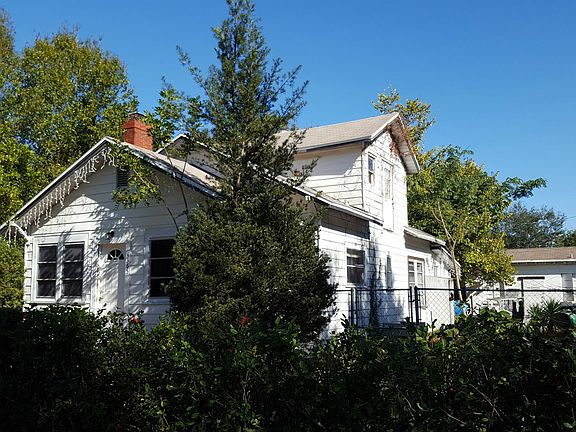 3rd image of 4365 22nd St N