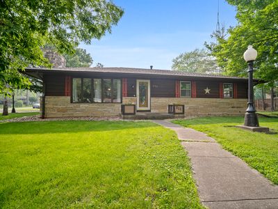 211 S East St, Hudson, IL, 61748