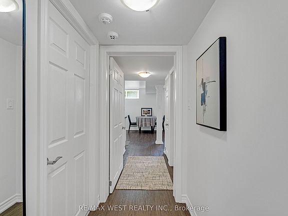 5th image of 177 Searle Ave