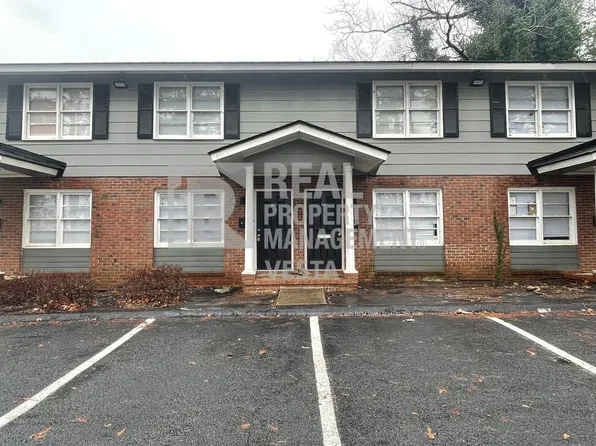 131 Wall St, Warner Robins, GA