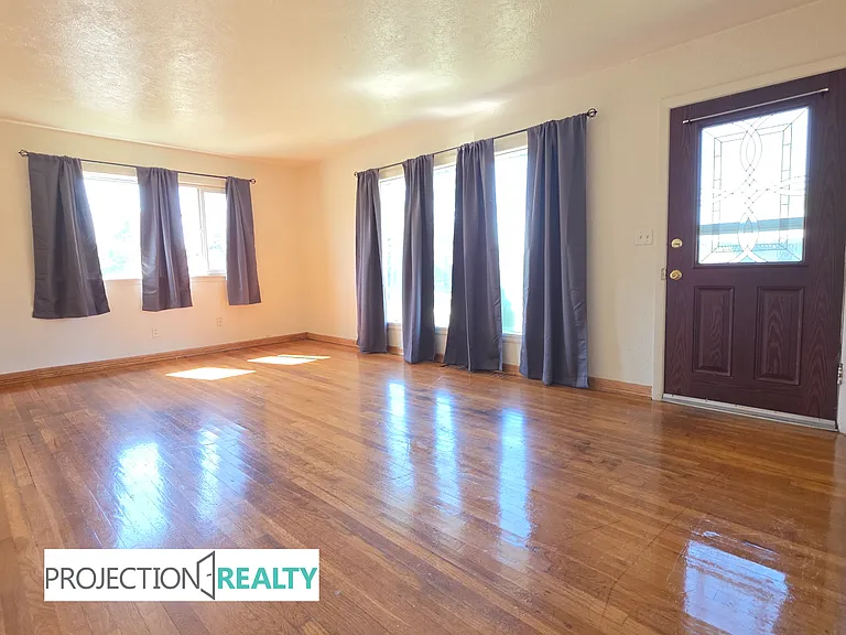 2926 N Terry St — Photo 5