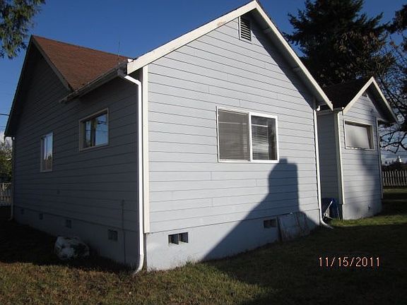 2nd image of 7718 Rainier Dr