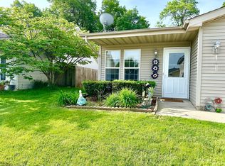 2404 Primrose Dr, Valparaiso, IN 46383
