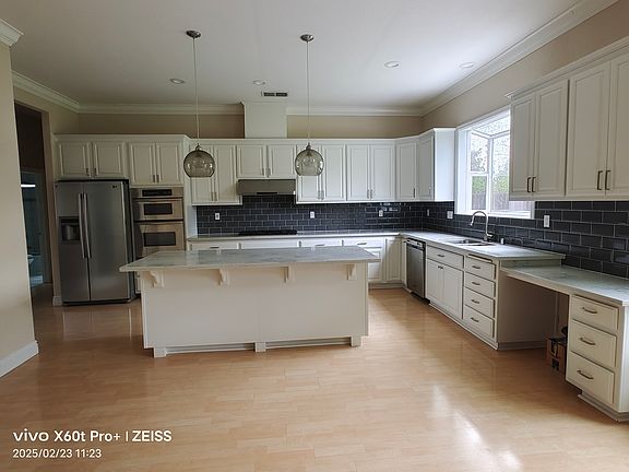 3rd image of 5512 Marden Dr