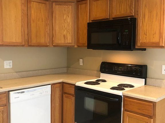 4th image of 3936 Ledyard St