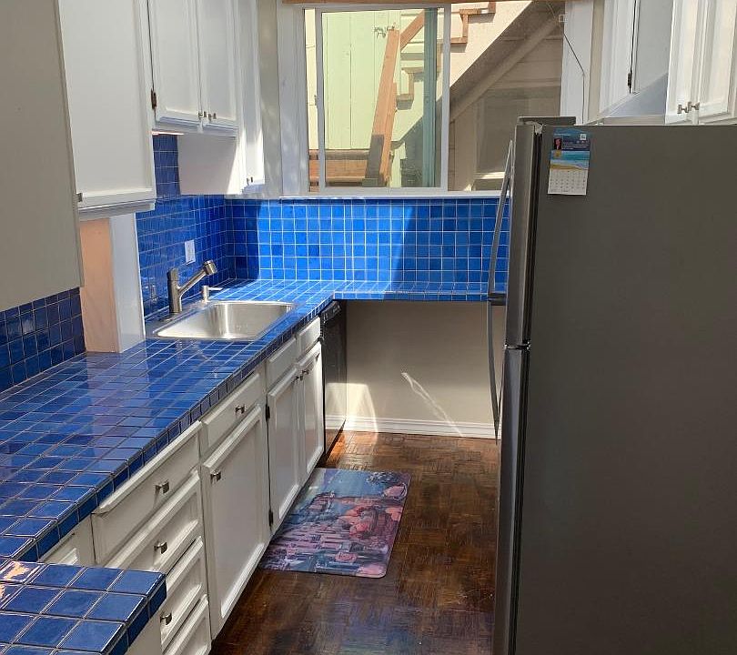 1st image of 276 Douglass St