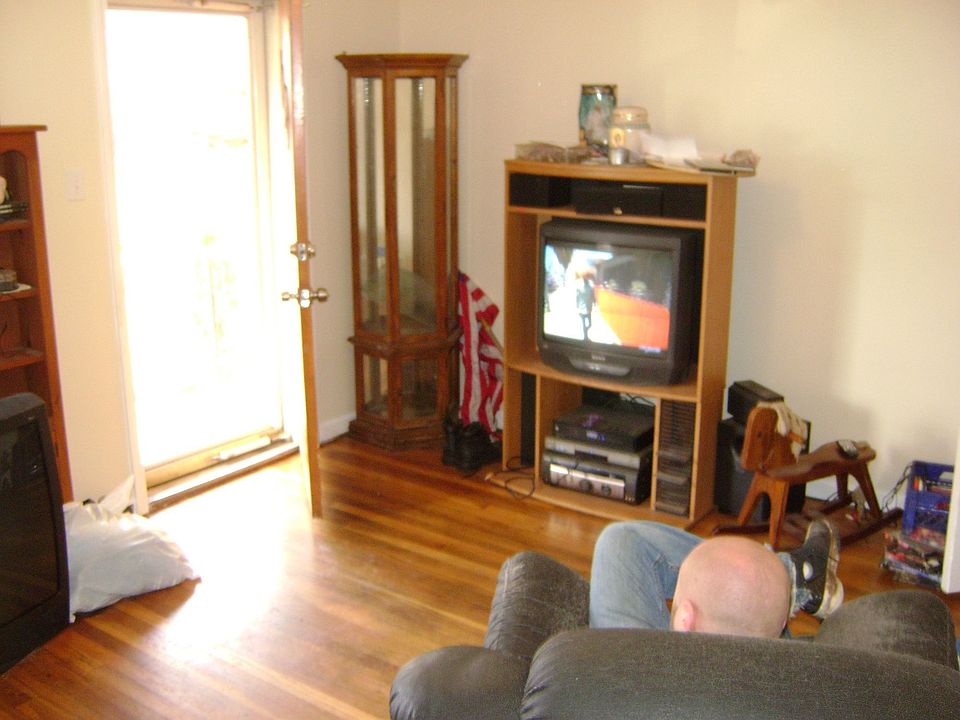 2nd image of 23084 Brittany Ave
