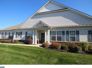 96 Sparrow Dr, Hamilton, NJ 08690