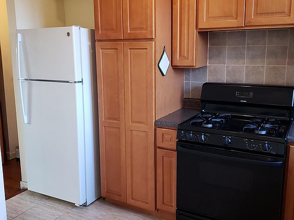 2nd image of 8918 Bedell Ln #2