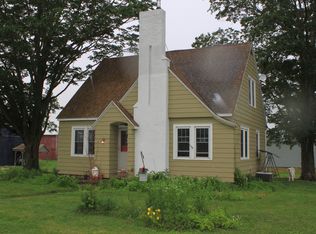 26585 Clark Rd, Sterling, IL 61051