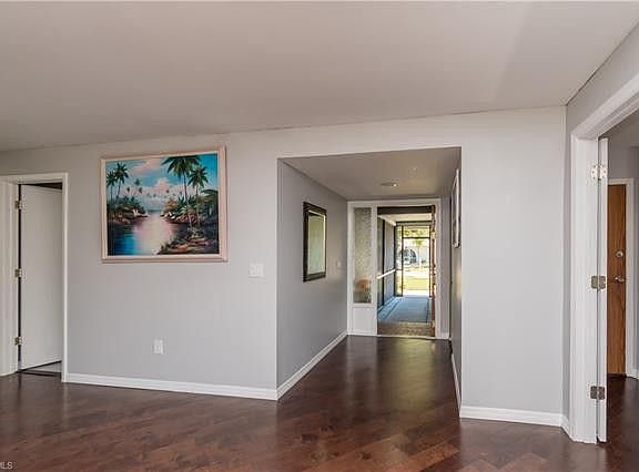 4th image of 6316 Hofstra Ct E
