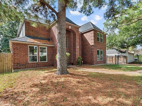3rd image of 14003 Muirfield Ln