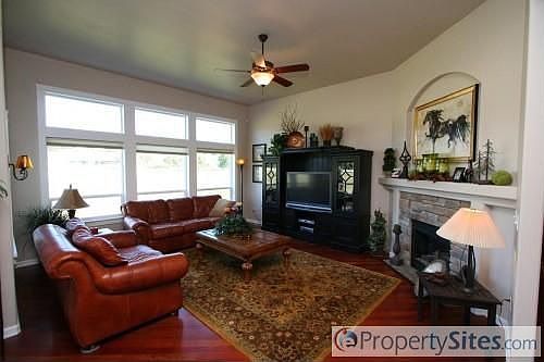 5th image of 8440 83rd Ave SE
