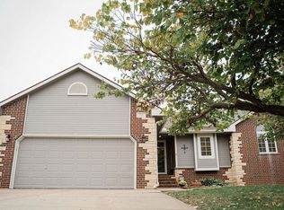 713 Lakewood Ct, Augusta, KS 67010