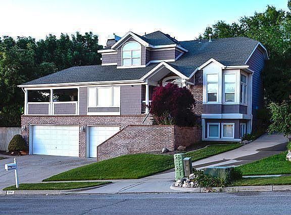 Second driveway / RV Pad