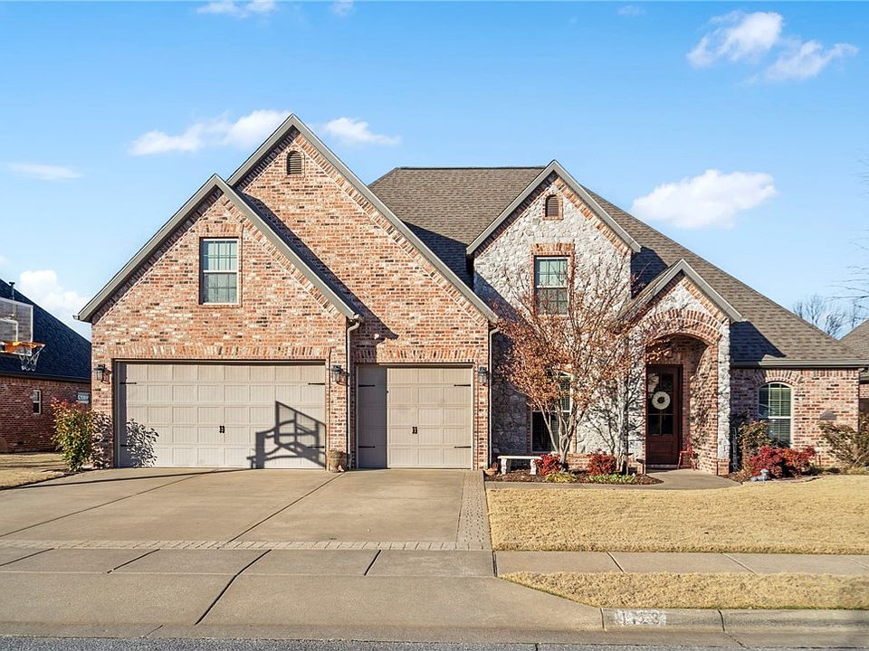 1st image of 4123 Willowbend Dr