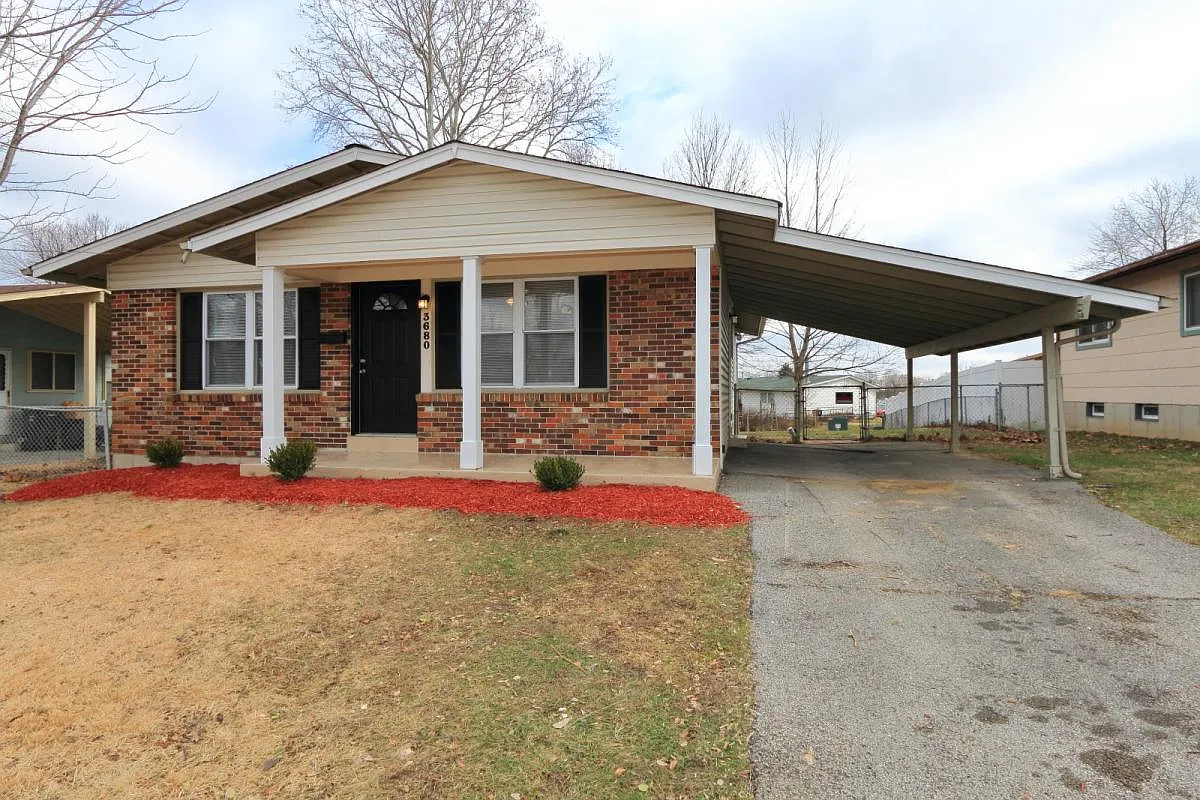 3680 Woodman Dr photo 1