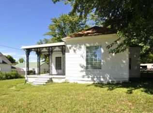 716 S Cottage Ave, Independence, MO 64052