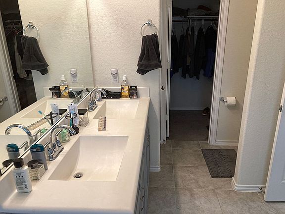 5th image of 23747 Via Maria Dr