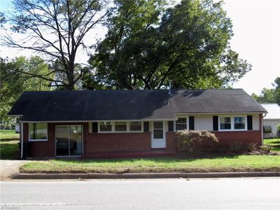 1402 E Cone Blvd, Greensboro, NC, 27405
