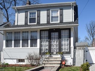 71 Richelieu Pl, Newark, NJ 07106